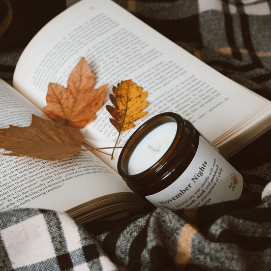 November Nights – 155 g Premium Sojaduftkerze | Autumn Edition-1